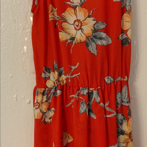 Red Flower Pattern Dress - Picture 6 of 8